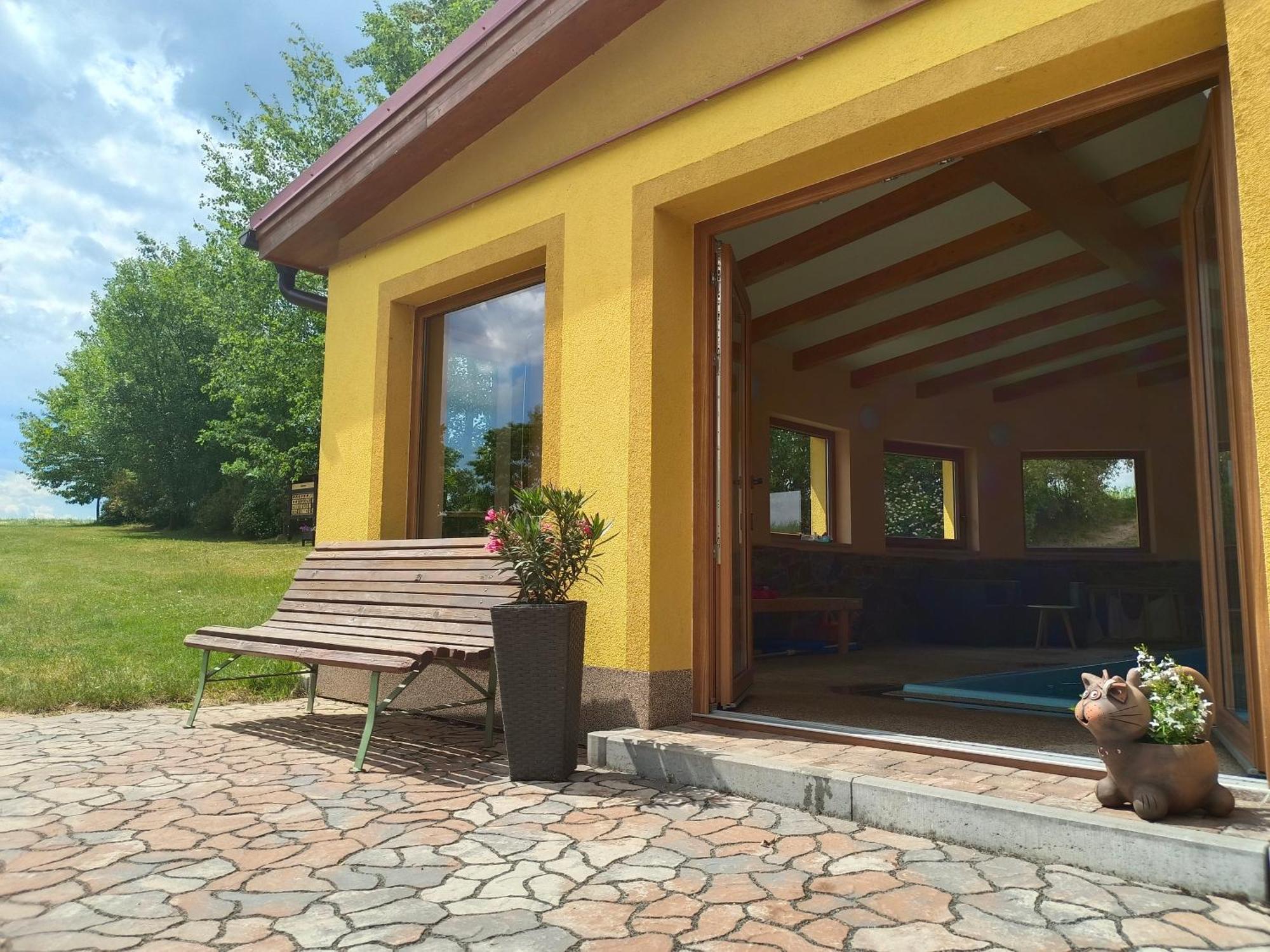 Podvesky Mlyn Hotel Tlumacov Exterior foto